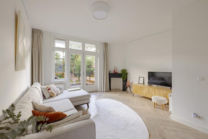 Photo 3 of Mr. Gerlingsstraat 8-ZW