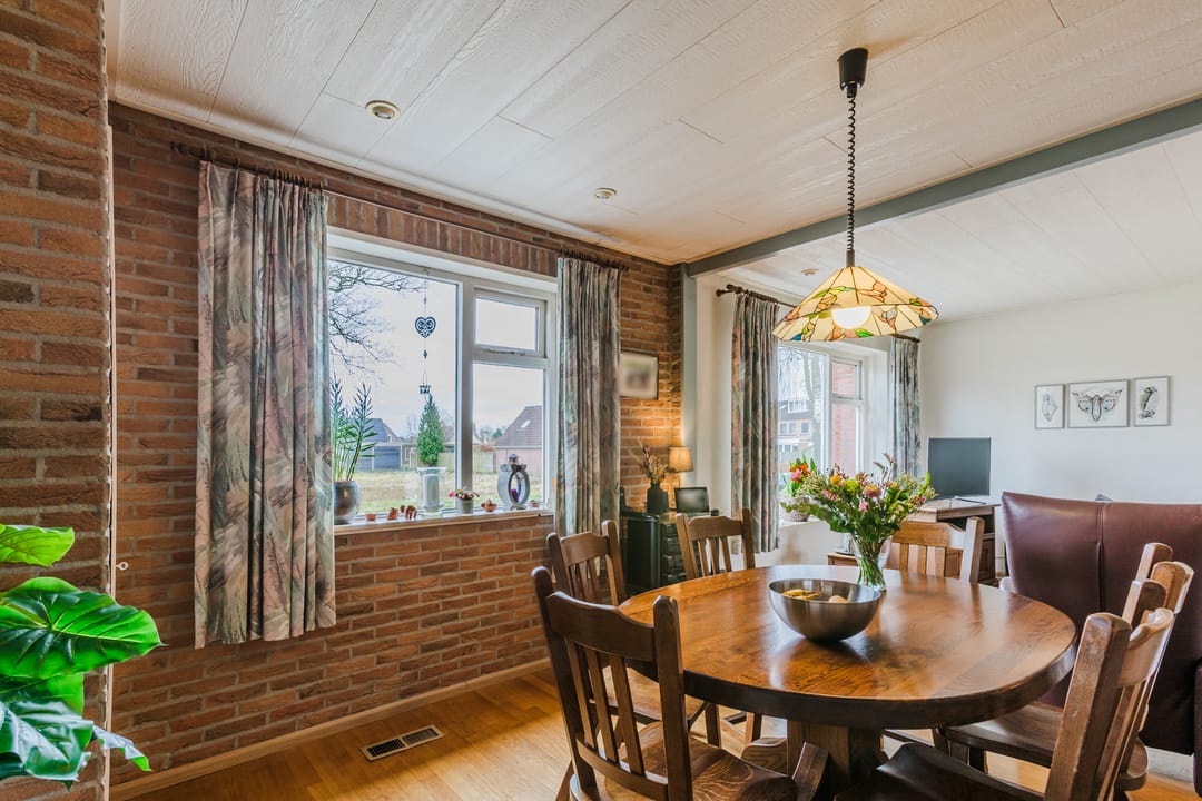 Foto 11 van Burg.van Haersoltestraat 13