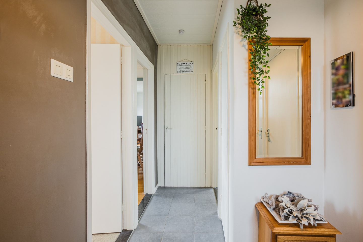 Foto 14 van Burg.van Haersoltestraat 13