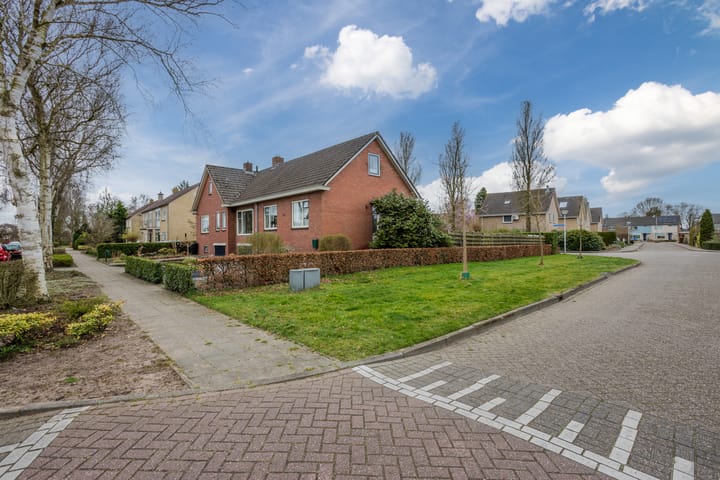 Foto 4 van Burg.van Haersoltestraat 13