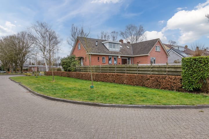 Foto 39 van Burg.van Haersoltestraat 13