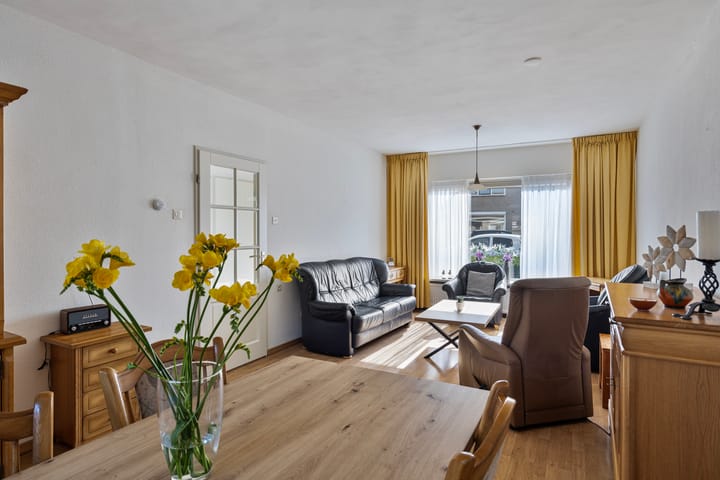 Photo 8 of Schoolstraat 56