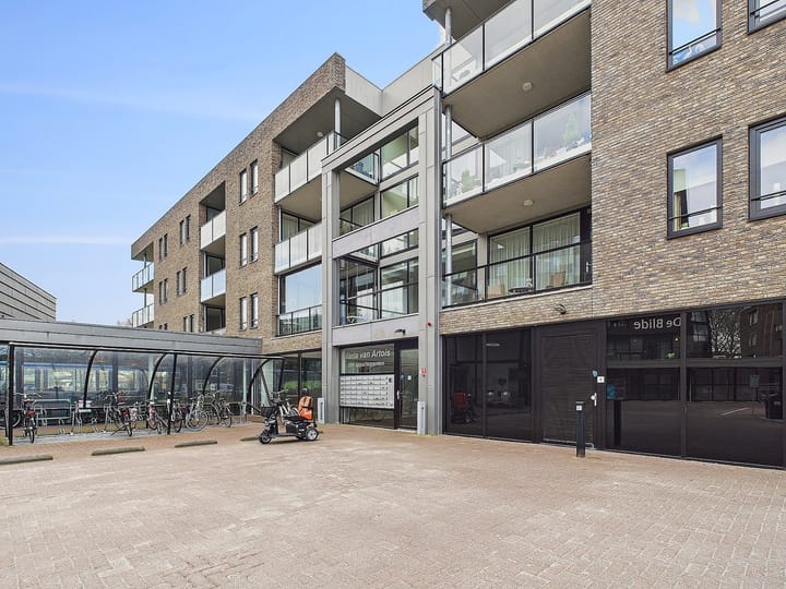 Foto 26 van Alberdingk Thijmstraat 75