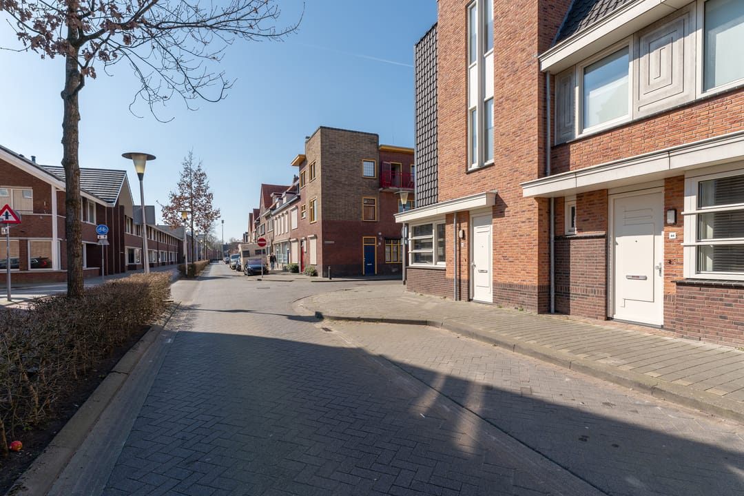 Foto 47 van Pastoor van Leeuwenstraat 46