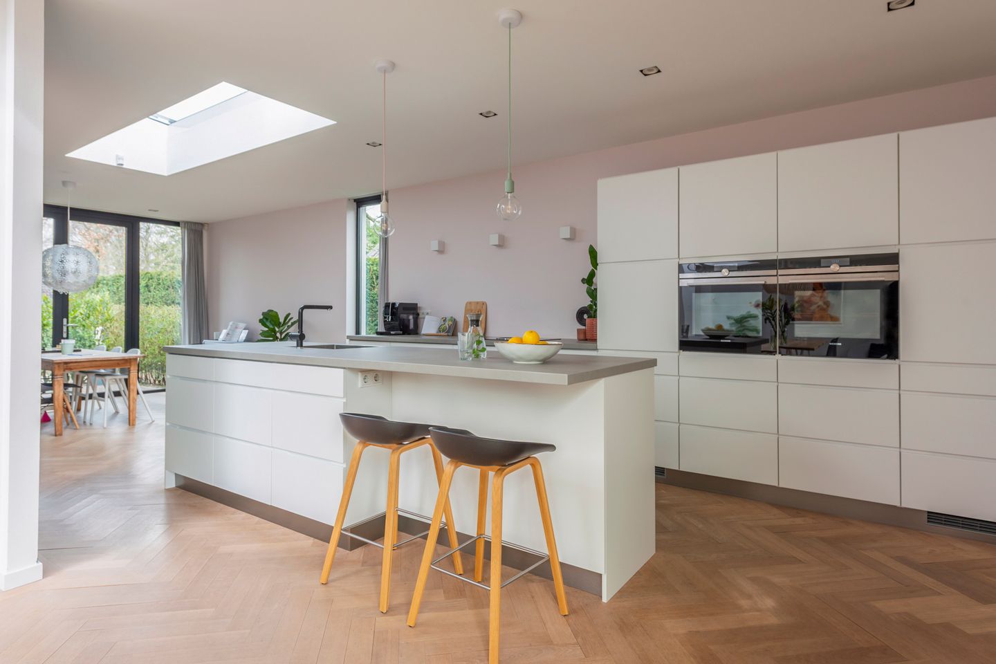 Photo 5 of van Ostadelaan 8