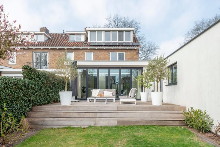 Foto 15 van van Ostadelaan 8