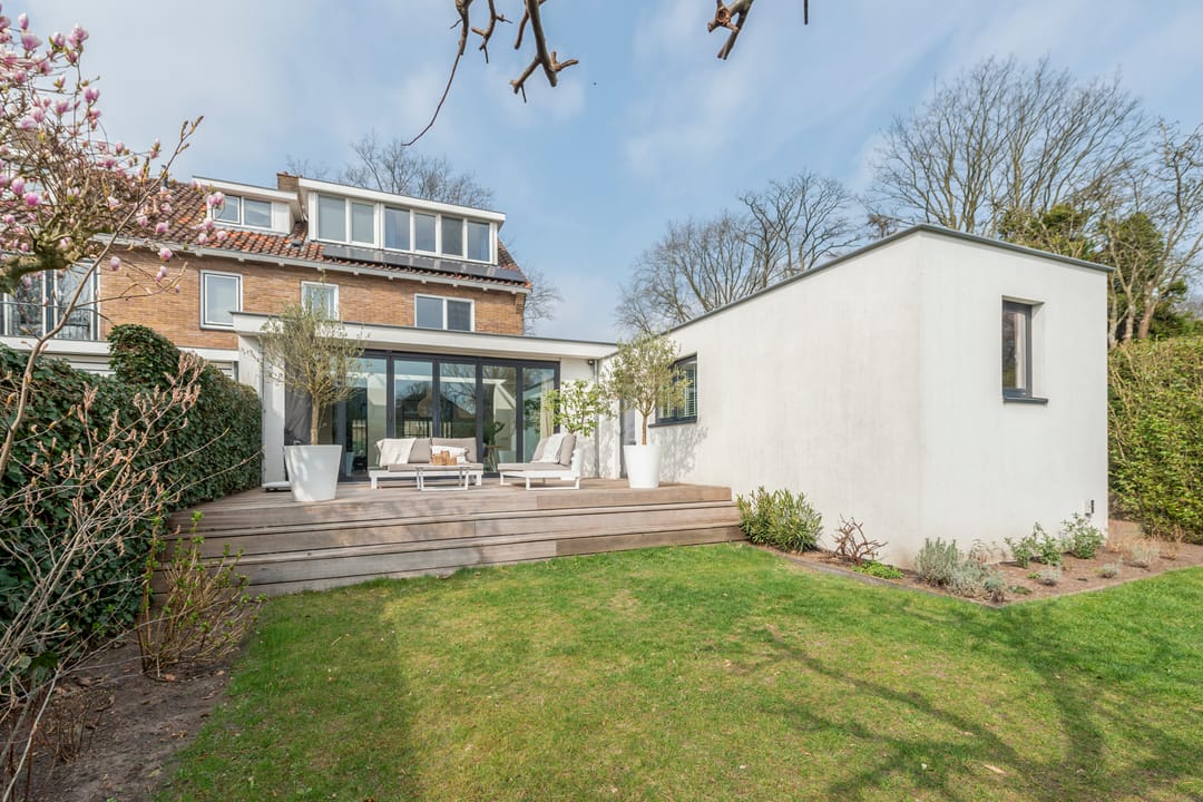 Photo 16 of van Ostadelaan 8