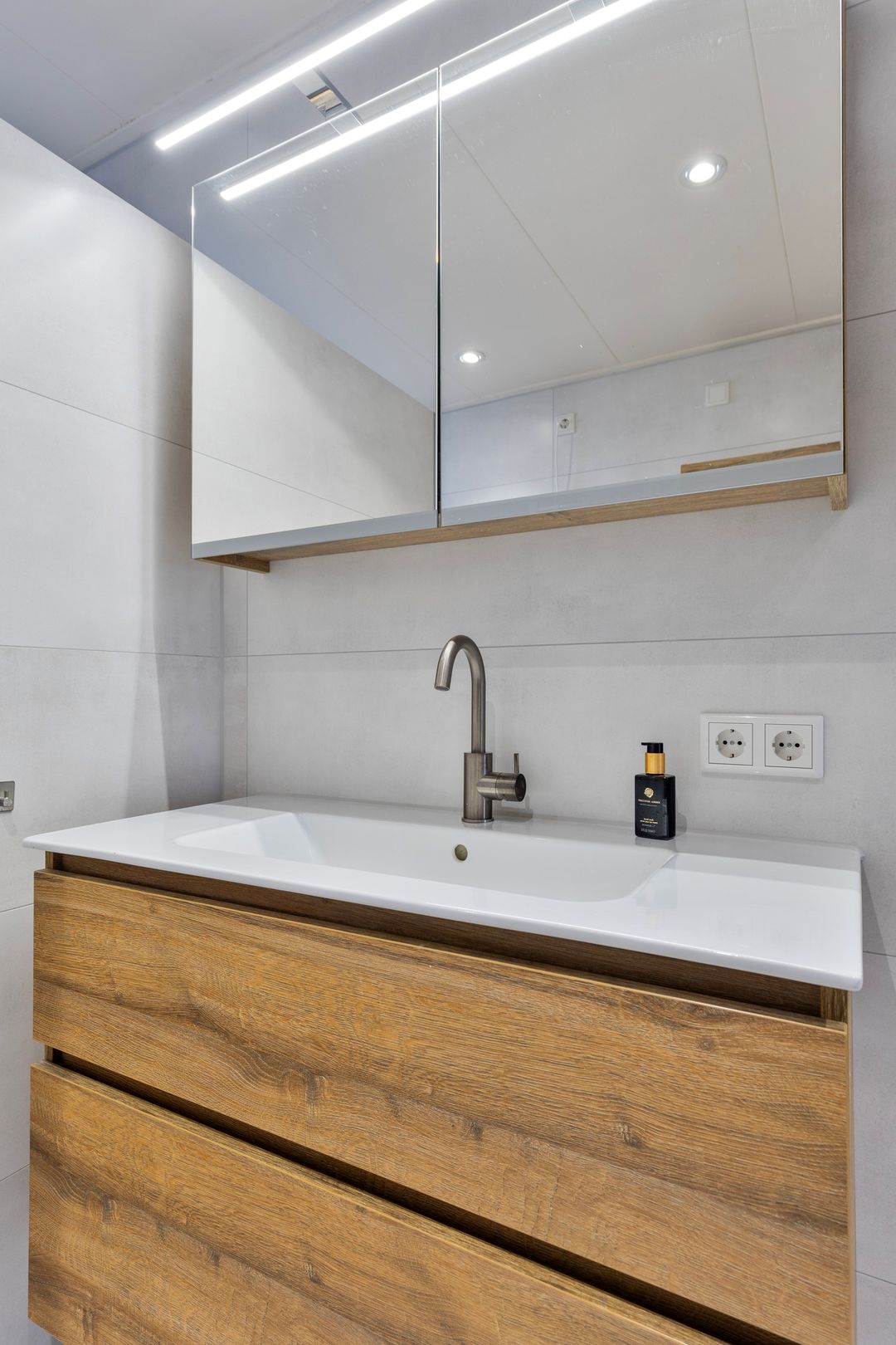 Foto 23 van Van Echtenskanaal NZ 107