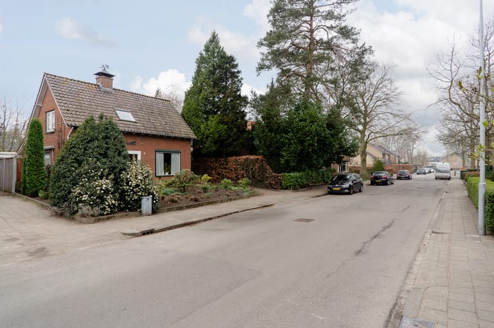 Photo 5 of Vliegersvelderlaan 34
