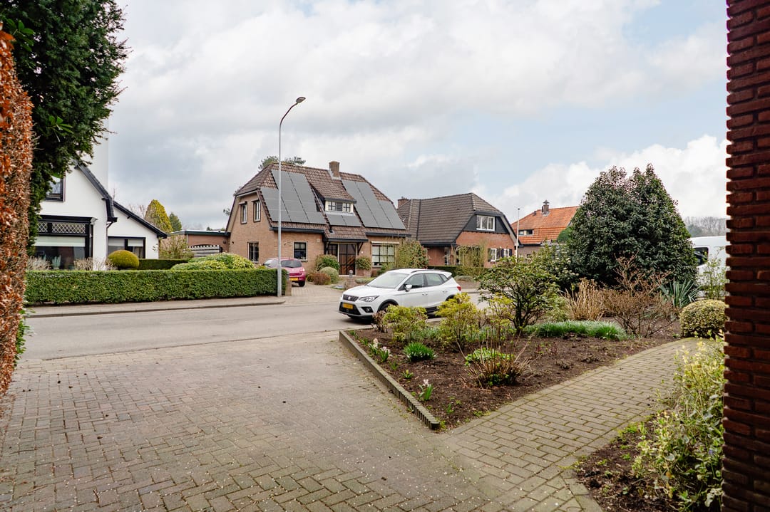 Photo 8 of Vliegersvelderlaan 34