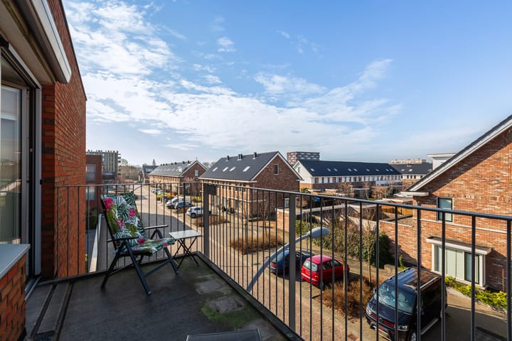 Photo 24 of Johan de Wittstraat 29