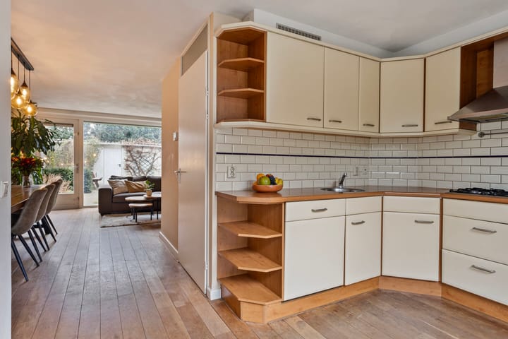 Photo 12 of Maurick 14