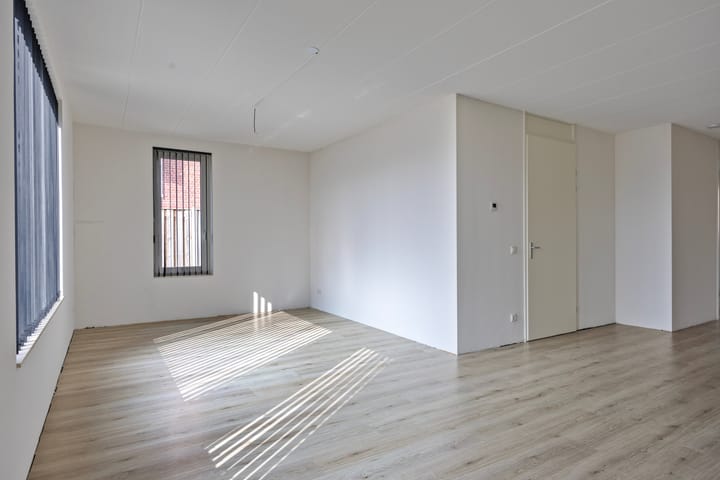 Foto 5 van Stationsplein 4