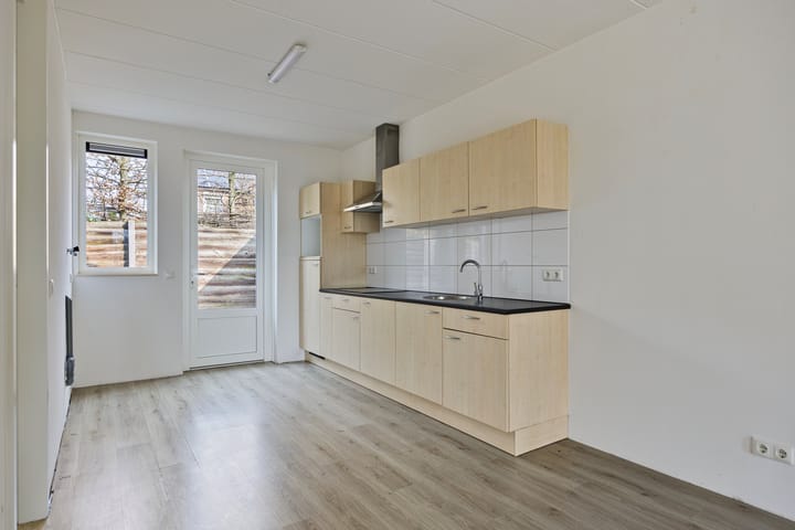 Foto 8 van Stationsplein 4