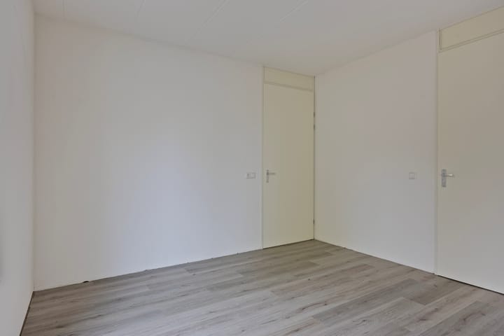 Foto 12 van Stationsplein 4