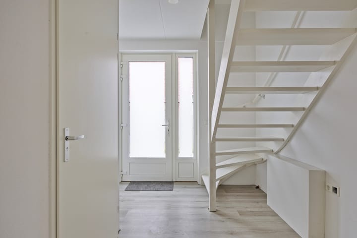 Foto 14 van Stationsplein 4