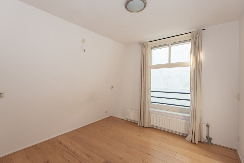 Photo 8 of Daniël Stalpertstraat 34-B