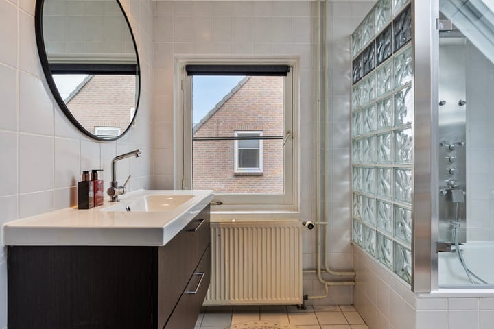 Photo 28 of St.-Janstraat 42