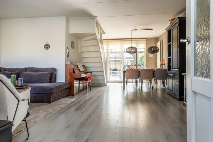 Foto 11 van Leden 16