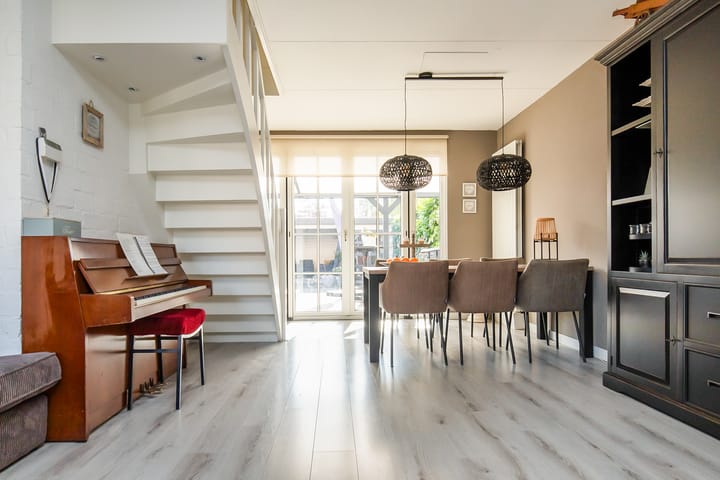 Foto 13 van Leden 16