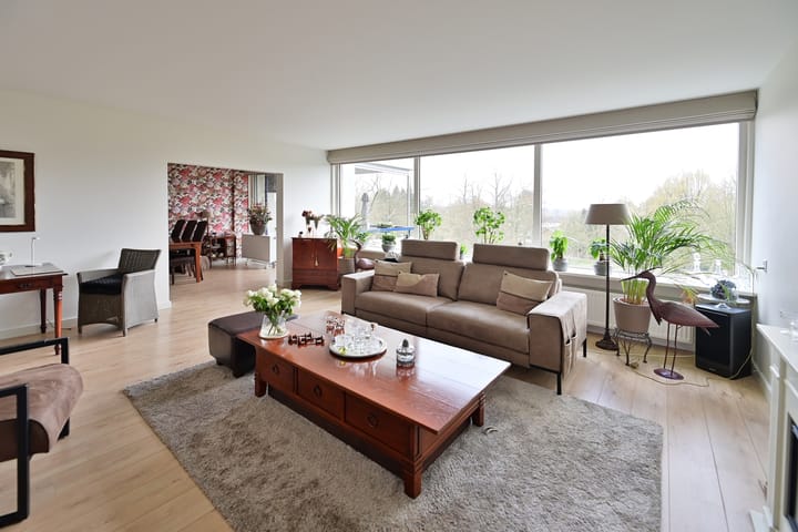 Photo 6 of Veenbesstraat 398