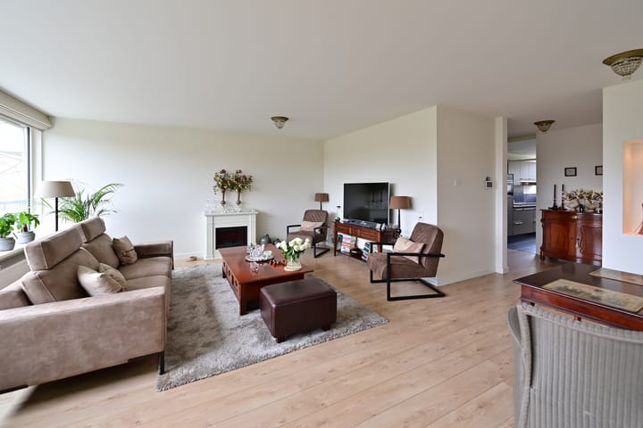 Photo 7 of Veenbesstraat 398