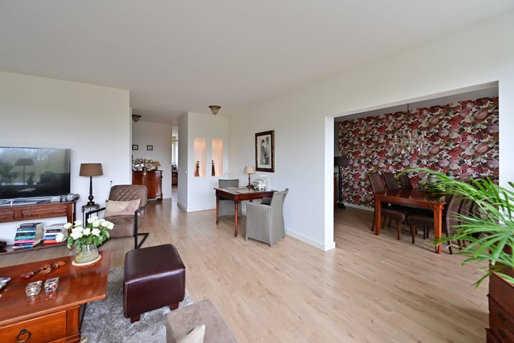 Photo 8 of Veenbesstraat 398