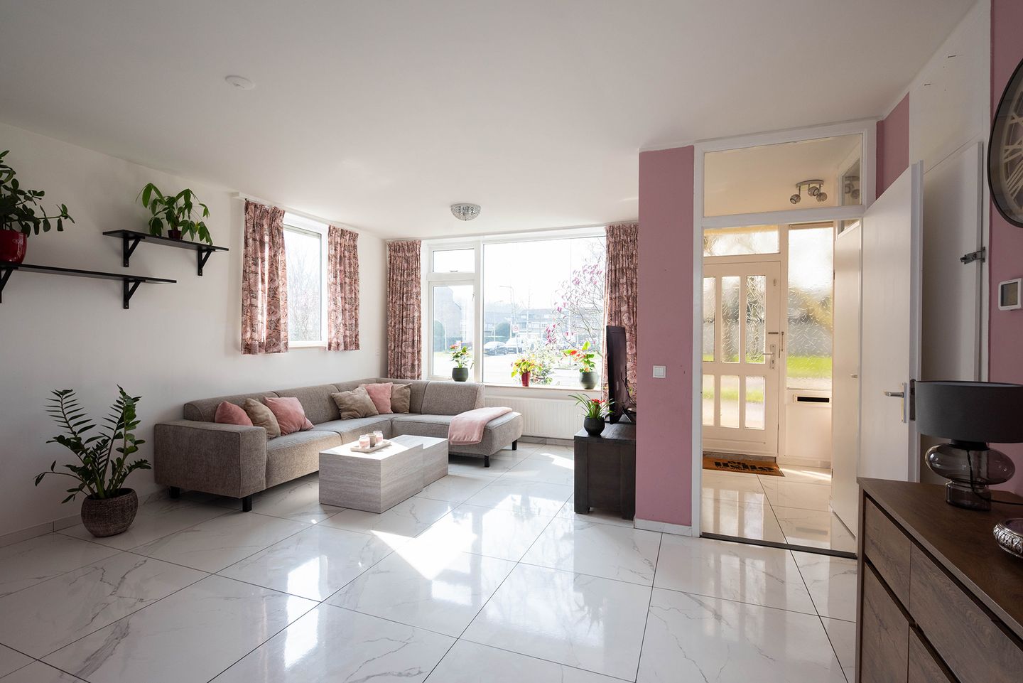 Foto 5 van Veldbloemweg 87