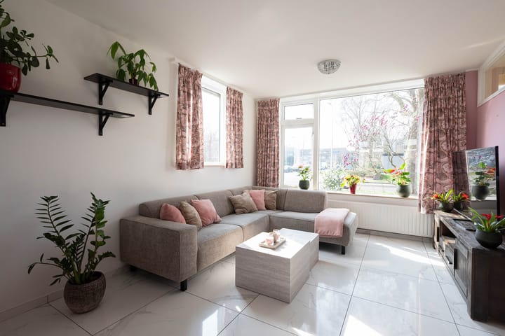 Foto 6 van Veldbloemweg 87