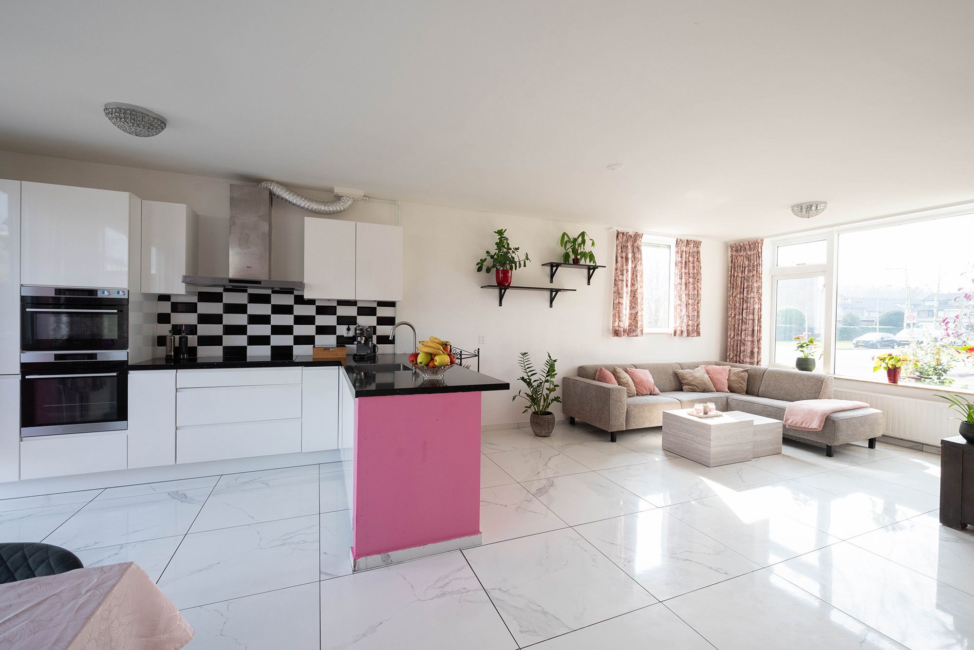 Foto 9 van Veldbloemweg 87