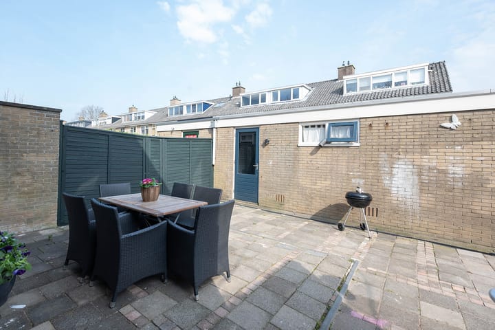 Foto 16 van Veldbloemweg 87