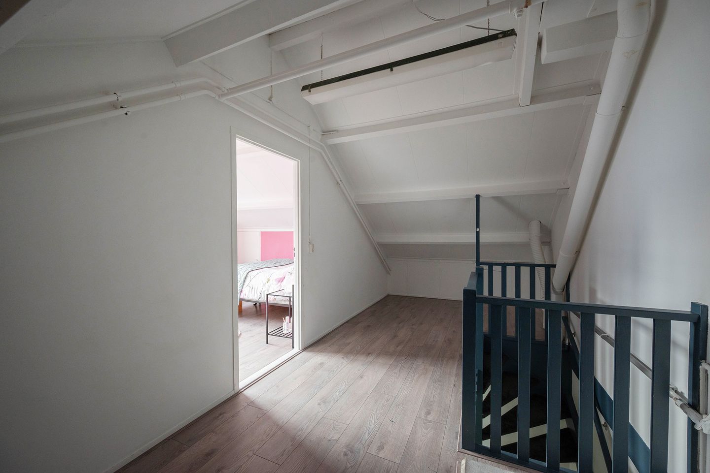 Foto 29 van Veldbloemweg 87