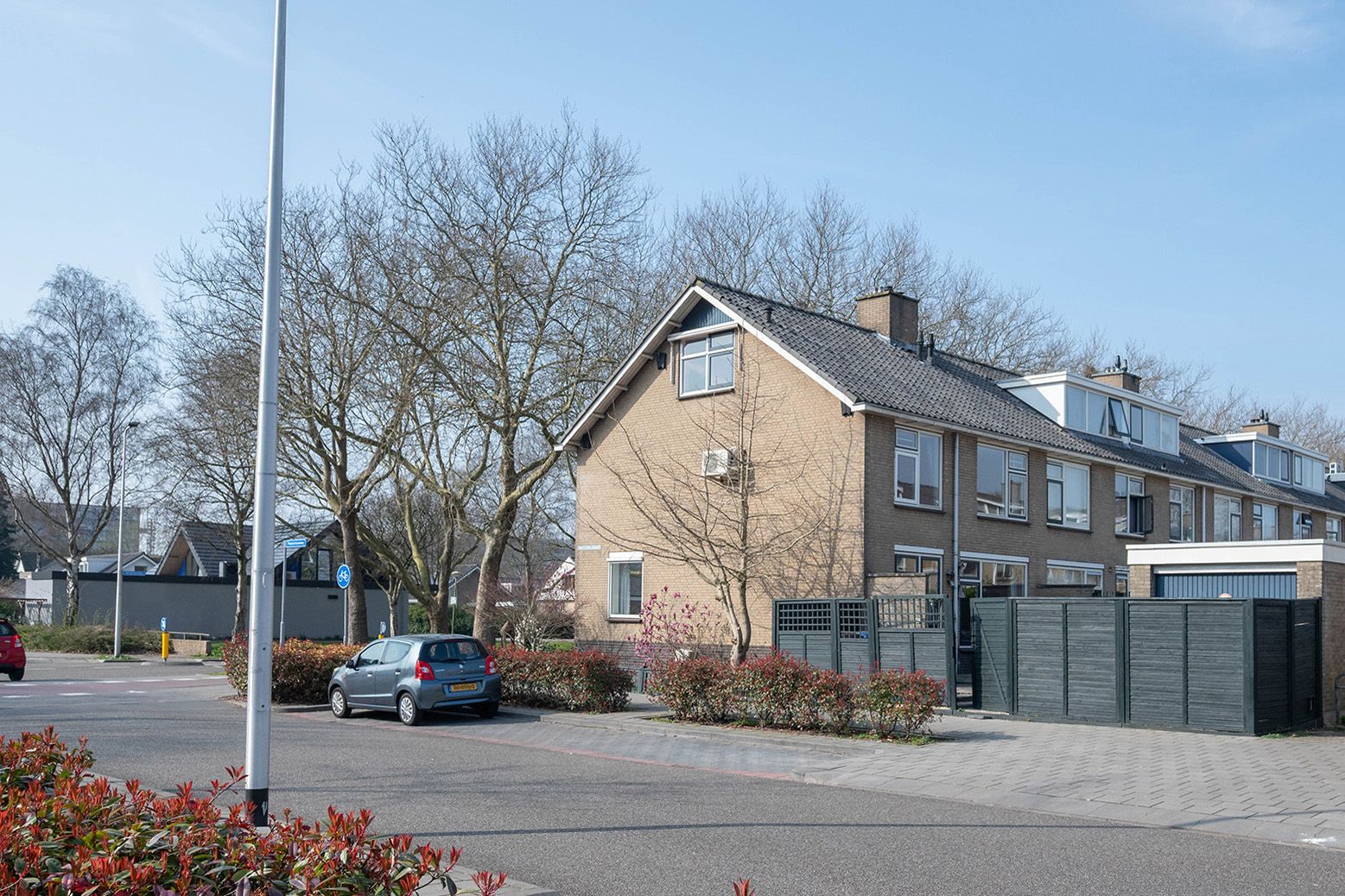 Foto 33 van Veldbloemweg 87