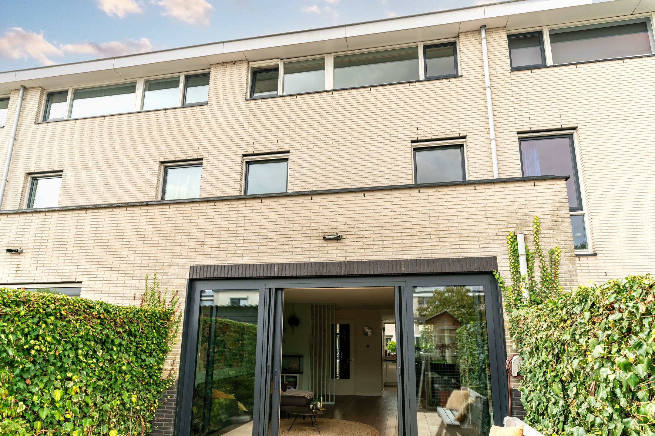 Foto 30 van Goudenregenlaan 40