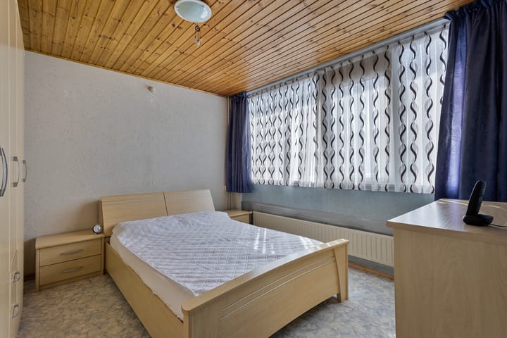 Photo 11 of Pijnboomstraat 43