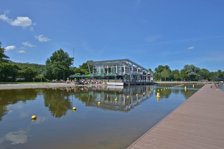 Foto 38 van Veldbloemweg 87