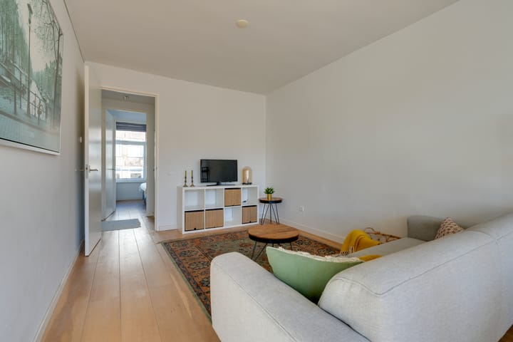 Foto 19 van Domselaerstraat 21-2