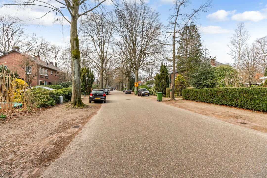 Foto 38 van Melvill van Carnbeelaan 48