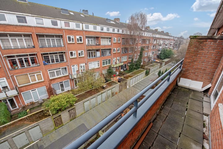 Foto 23 van Russischestraat 32-A01