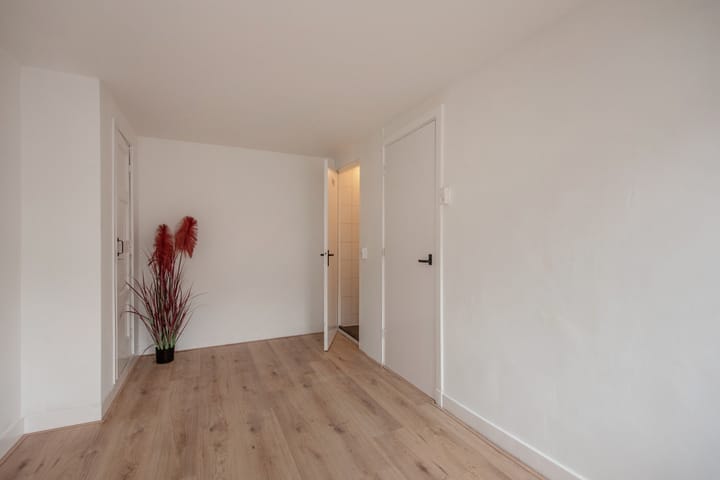 Foto 26 van Russischestraat 32-A01