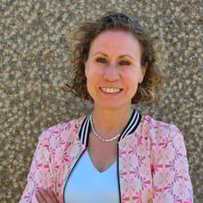 M.B. Veludo - NVM Real Estate Agent