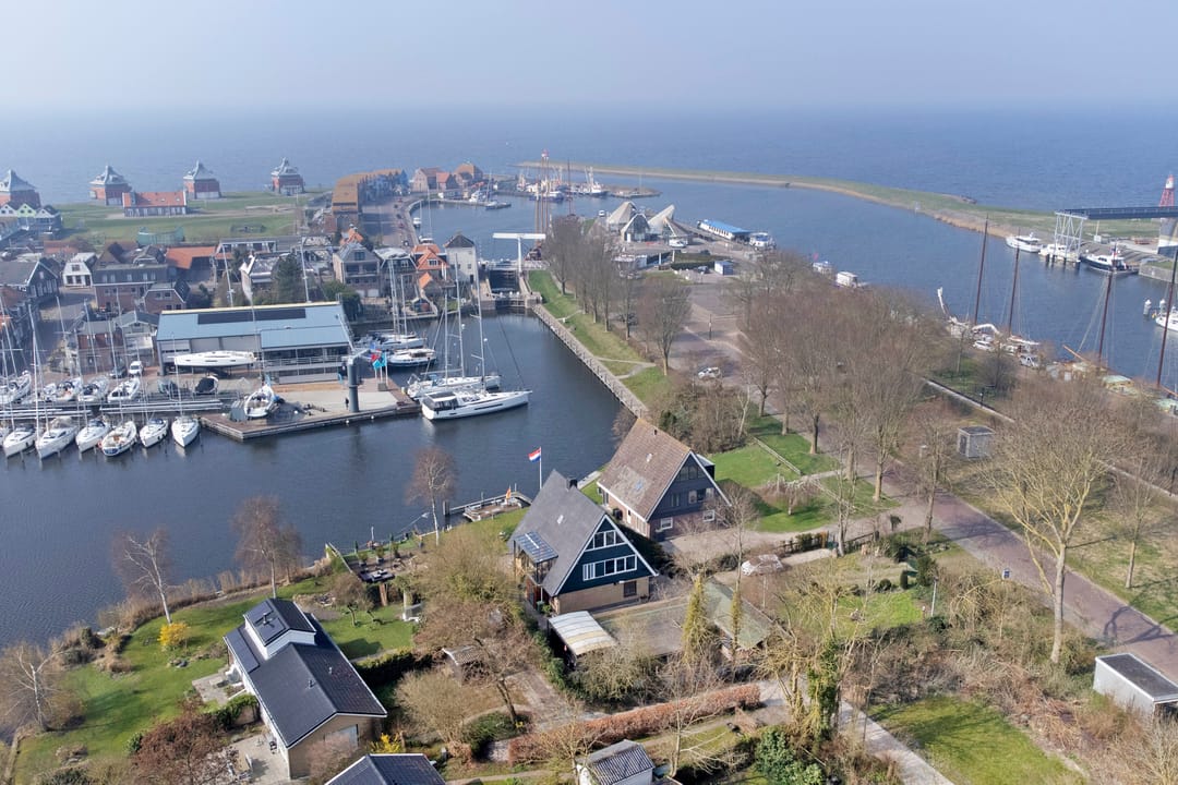 Foto 2 van Stationsweg 4