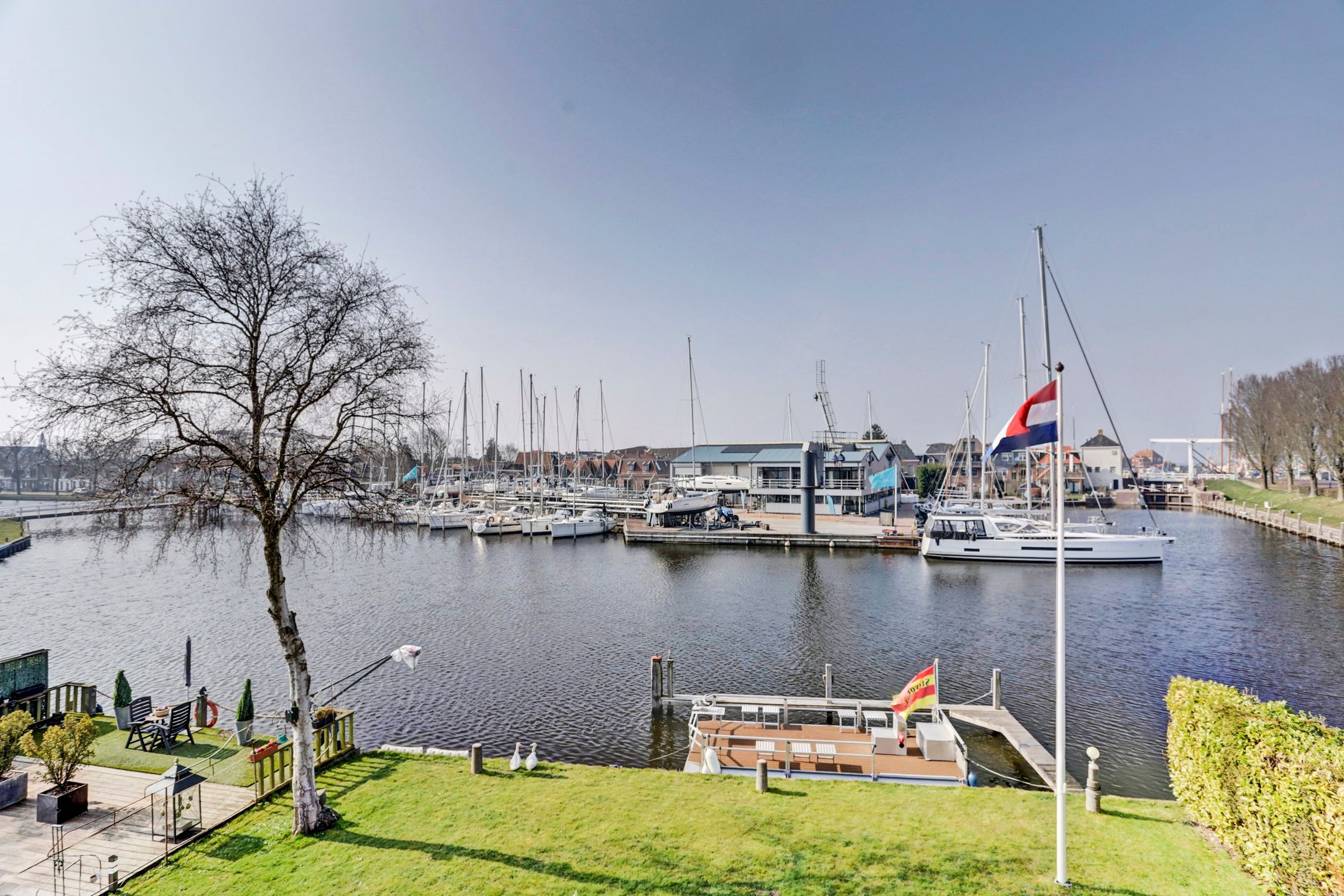 Foto 60 van Stationsweg 4