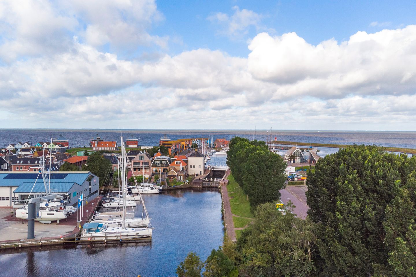 Foto 65 van Stationsweg 4