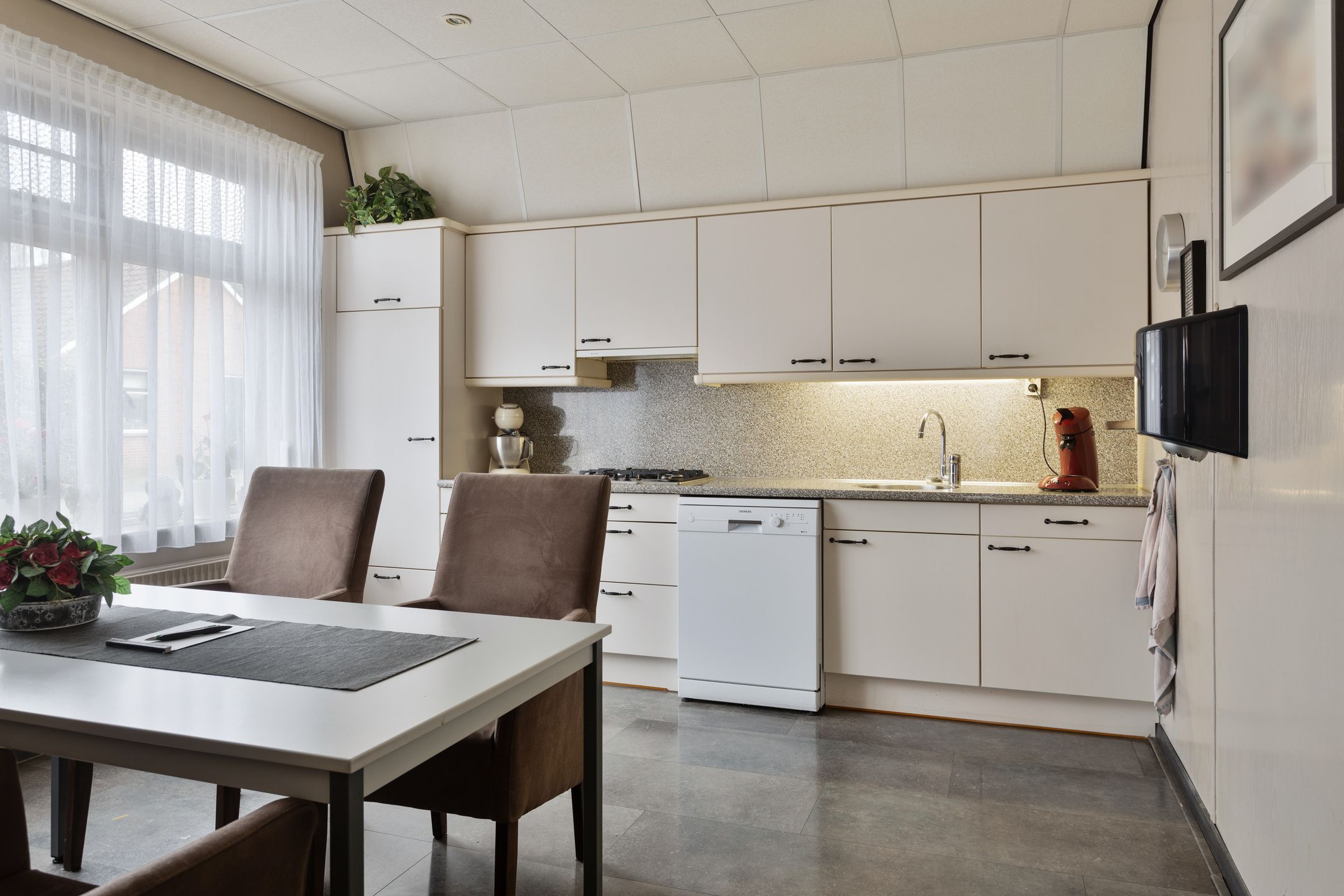 Photo 6 of Nieuwstraat 57