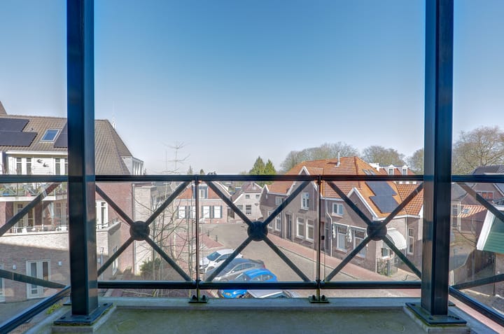 Foto 22 van Julianastraat 17