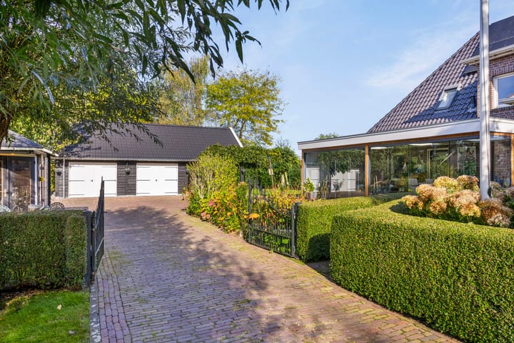 Photo 28 of Maatgravenweg 7-A