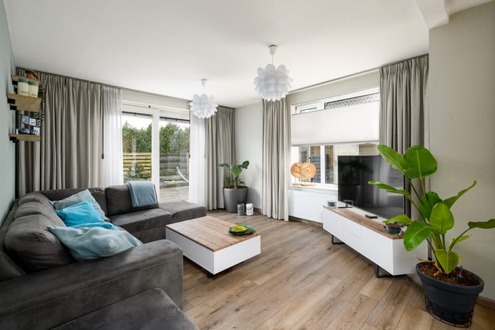 Foto 5 van Aengwirderweg 268