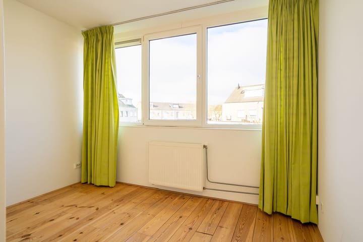 Foto 13 van Helenastraat 36