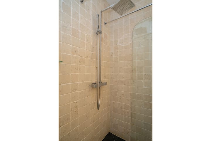 Foto 18 van Helenastraat 36